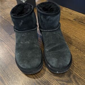 UGG mini ll boot black size 7